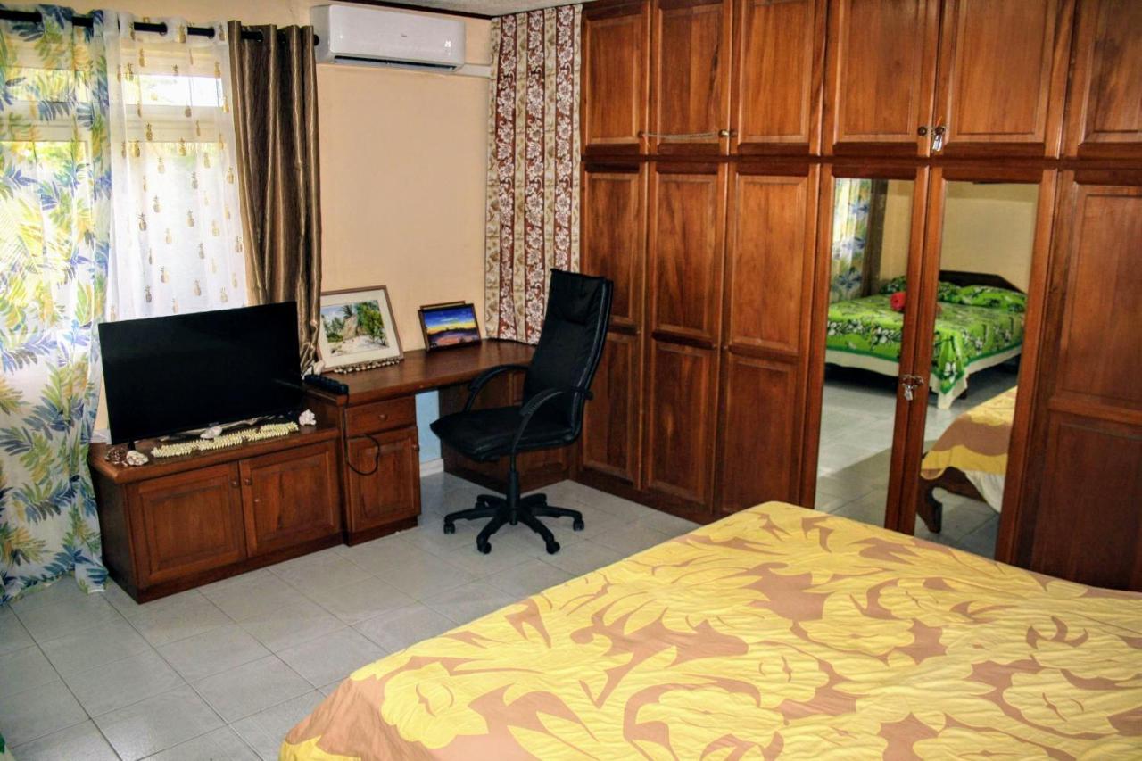 Tahiti - Sanny'S Place Family Room & Poo Punaauia  Eksteriør billede